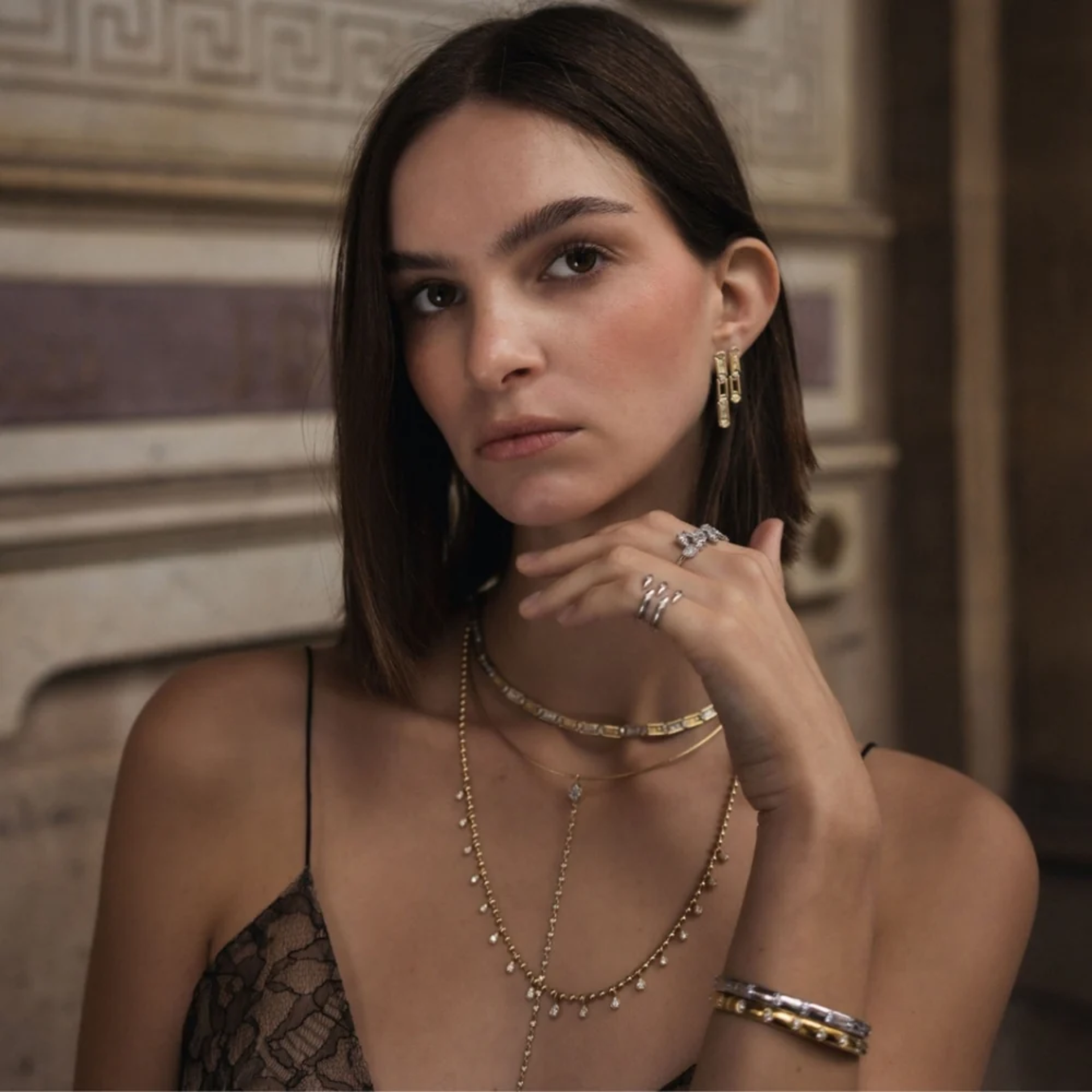 Drova Drop Choker resmi