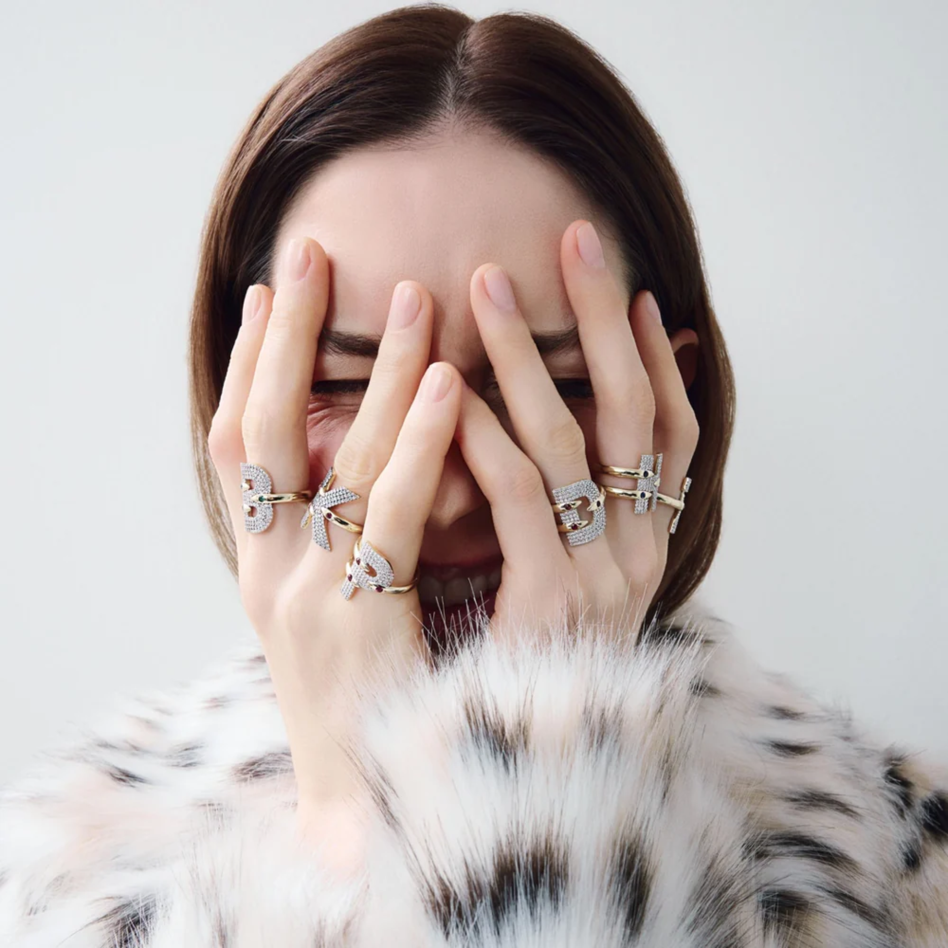 Presa Initial B Harf Yüzük resmi