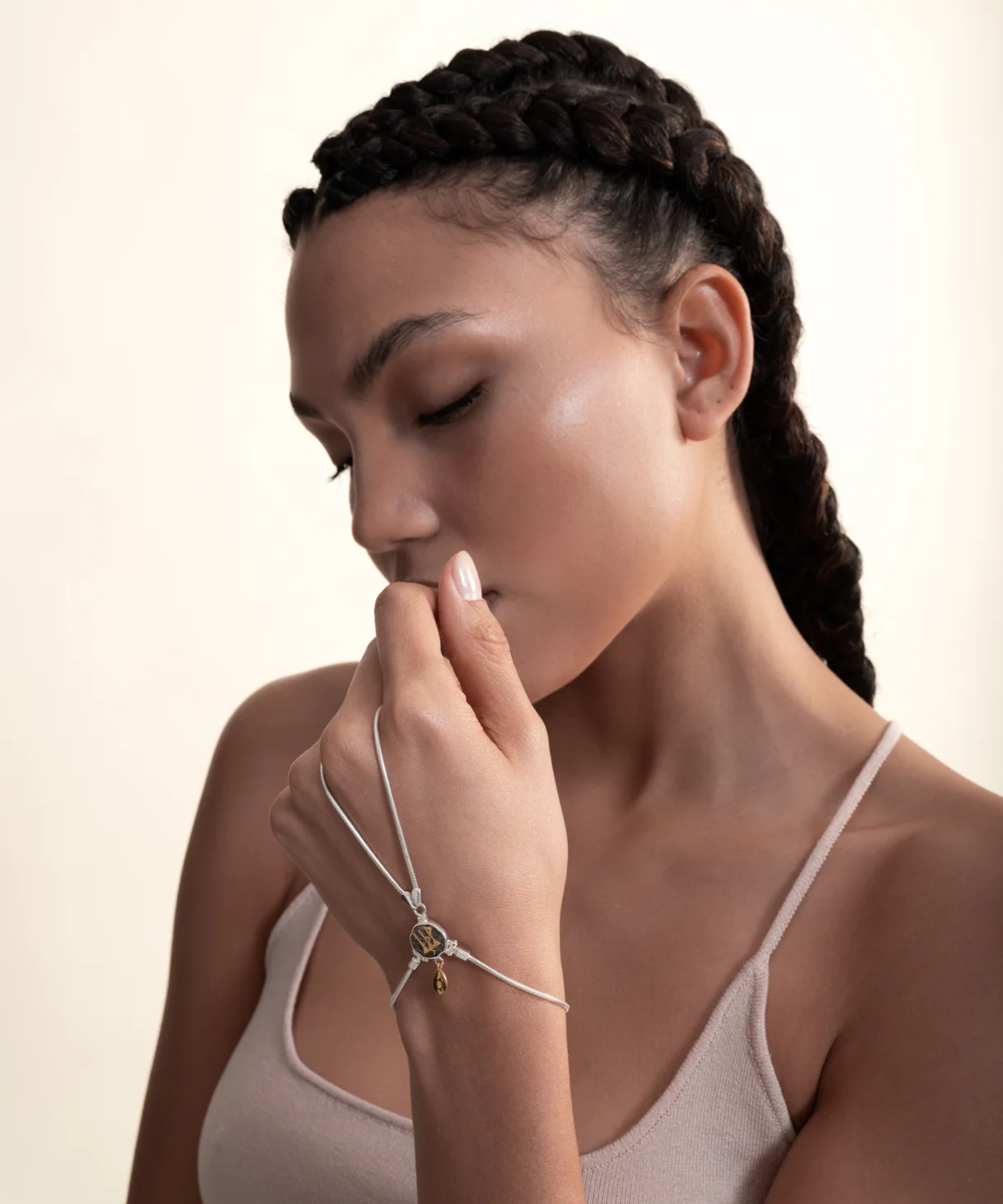 Sümer Siyah İnci Şahmeran resmi