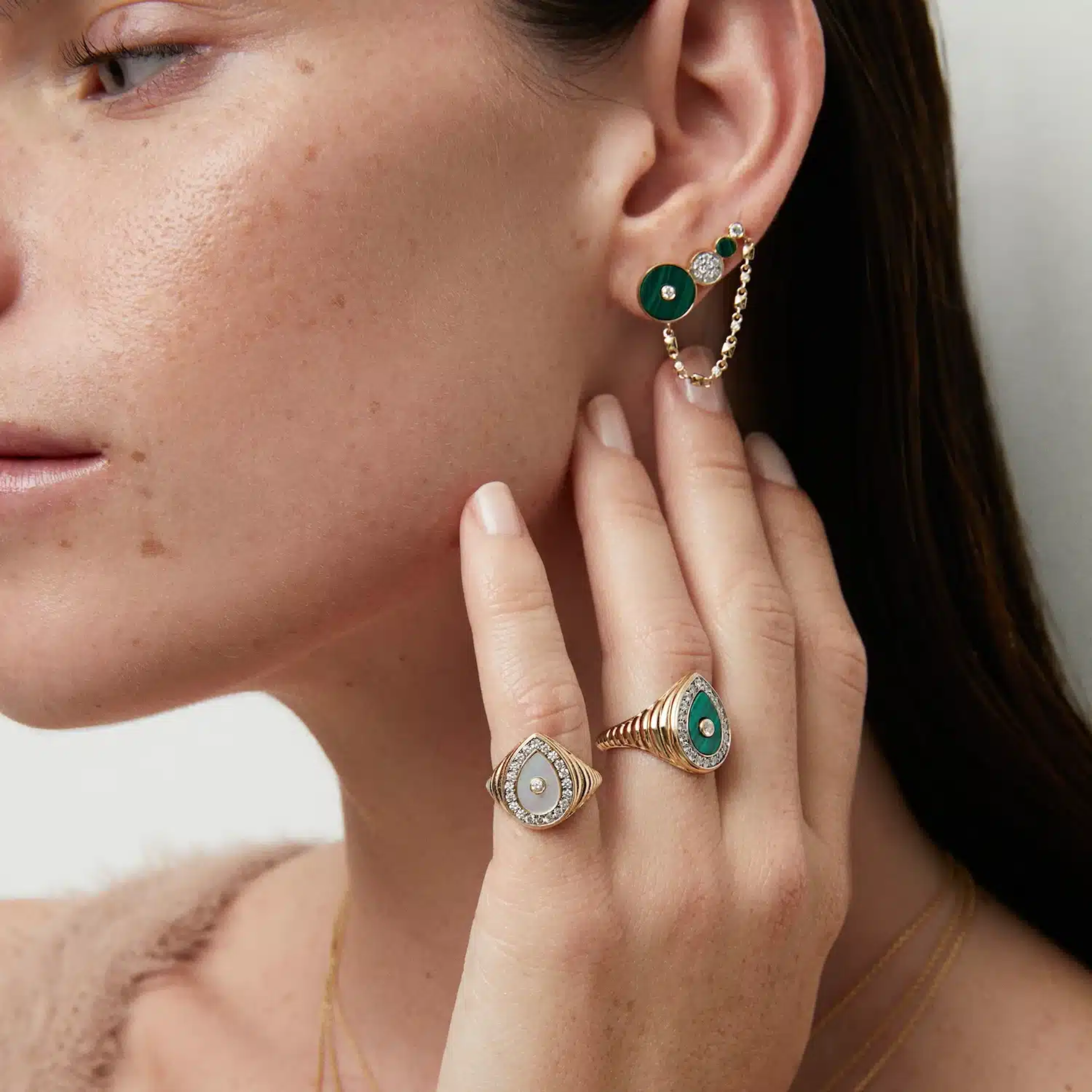 Circular Malahit Küpe resmi