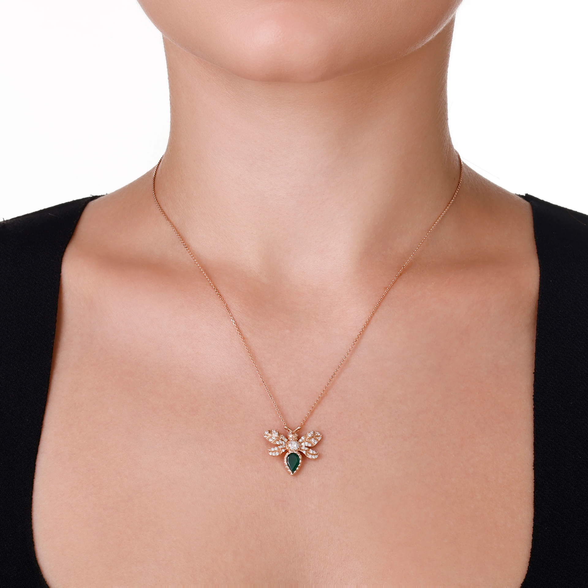 Queen Bee Eva Zümrüt Kolye resmi