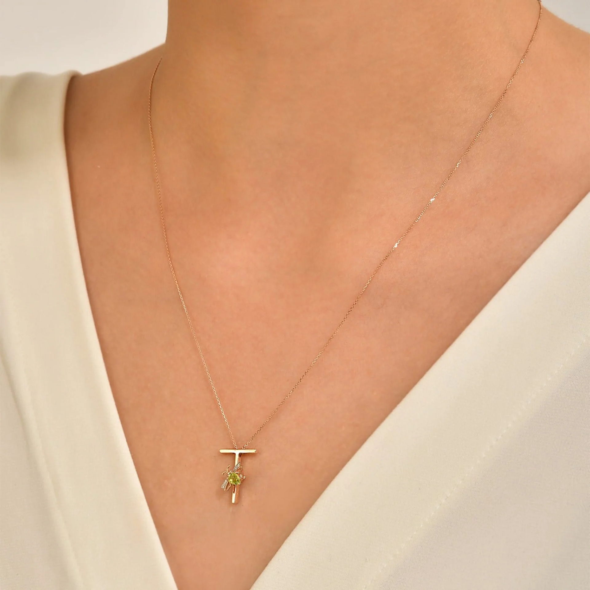 T Harf Peridot Pırlanta Kolye resmi