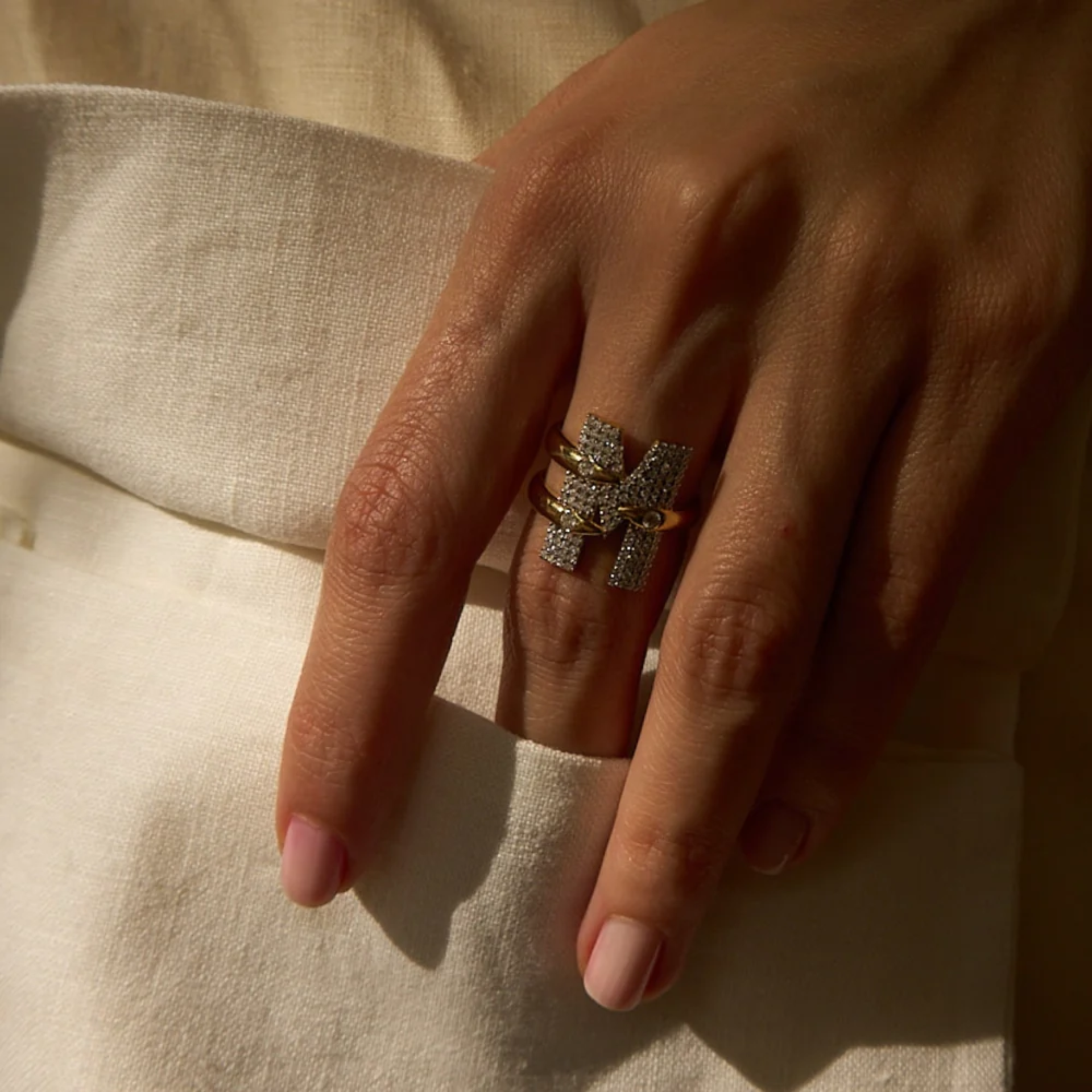 Presa Initial M Harf Yüzük resmi