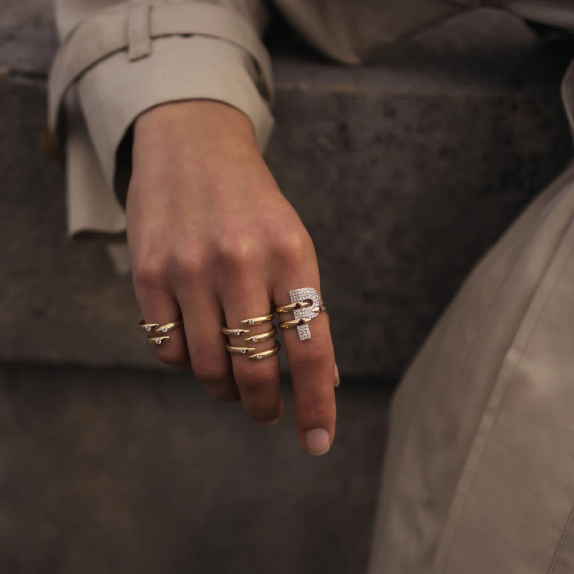 Presa Initial P Harf Yüzük resmi