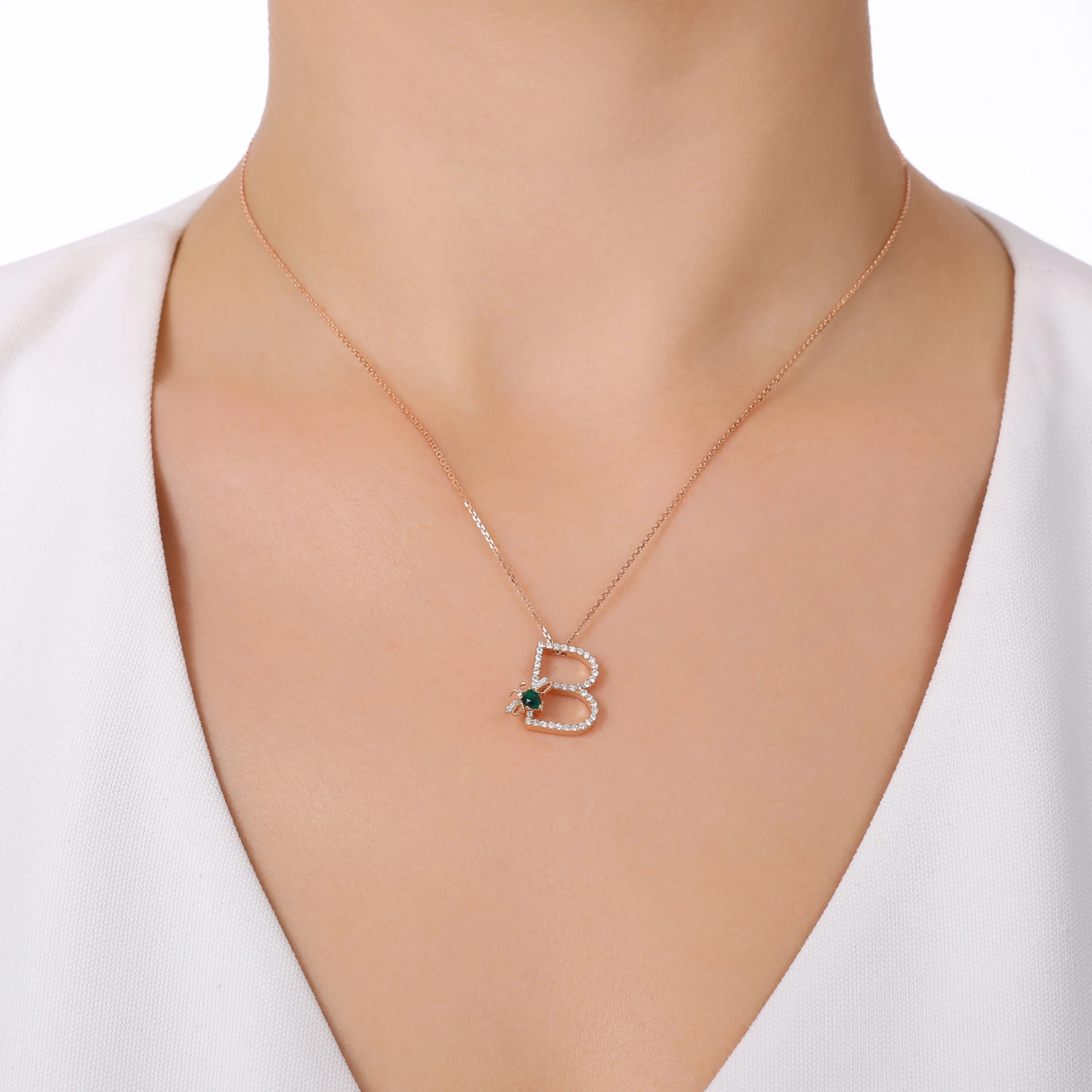 B Harf Zümrüt Pırlanta Kolye resmi